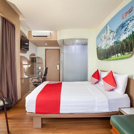 Business Hotel Jacarta Exterior foto