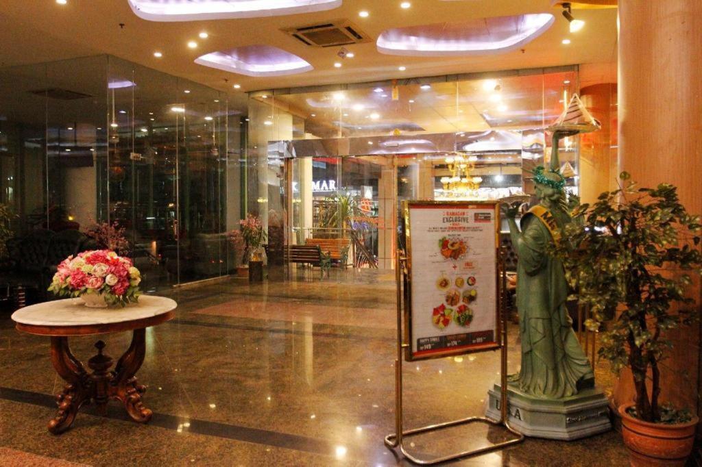 Business Hotel Jacarta Exterior foto